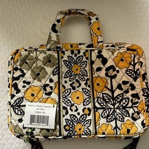 NWT Vera Bradley Medium Hanging Organizer